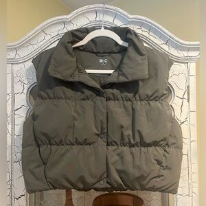 Uniqlo C 2024 cropped puffer vest